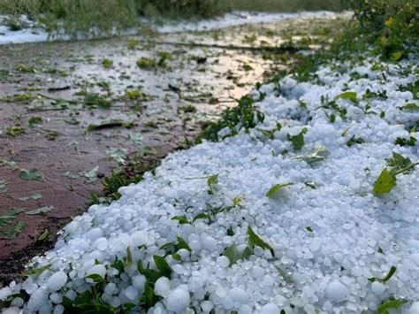 Storms with hail overnight ahead of soaking
