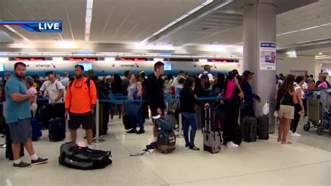 Stormy weather leads to long lines, hundreds of flight delays at MIA