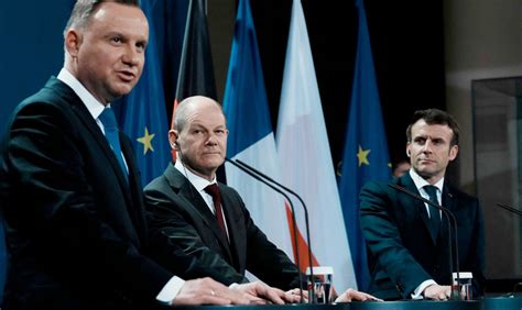 Stosunki polsko francuskie w rozszerzonej unii europejskiej. - Re flexions d'un patriote du de partement d'e vreux.