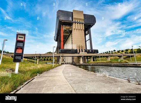 Strépy-Thieu Boat Lift and Cruise on the historic "Canal du Centre"