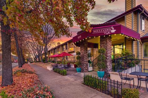 Jun 11, 2019 ... Stratford Suites Inn 3 Stars Hotel in Airway Heights, Washington Within US Travel Directory Located just off the West Sunset Highway, .... 