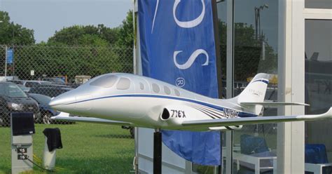 Stratos Introduces Larger 716X Jet Single Business …