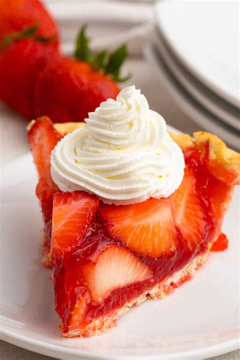 Strawberry Jello Pie Recipe - Dinner, then Dessert