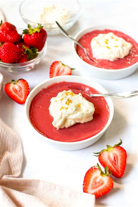 Strawberry Pudding Dessert