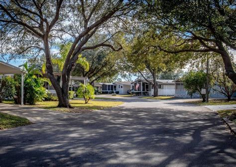 A Fun, Inviting, and Affordable 55+ Community. Located on the outskirts of Tampa, Florida, StrawBerry Ridge Village is a 55+ community where it is easy for a retiree to pursue an active, fun-filled Florida lifestyle. Inside our electronic access gates you will find beautifully manufactured homes and a vibrant, close-knit community where there ...