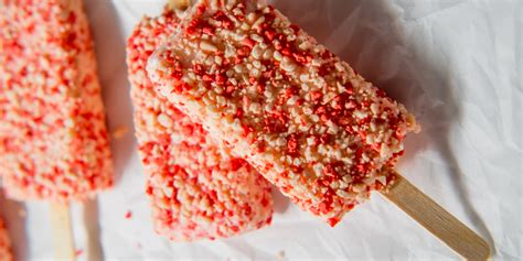 Strawberry shortcake ice cream bars. Directions. Watch how to make this recipe. Line a small baking sheet with parchment paper, wax paper or aluminum foil and set aside. Place the white chocolate in a medium bowl and set aside. Place ... 