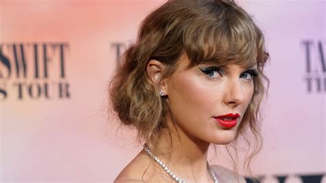 Stream taylor swift eras tour. However, there is a strong possibility that Taylor Swift: The Eras Tour likely won't be available to watch from a streaming service until early 2024. With video on demand not starting until ... 