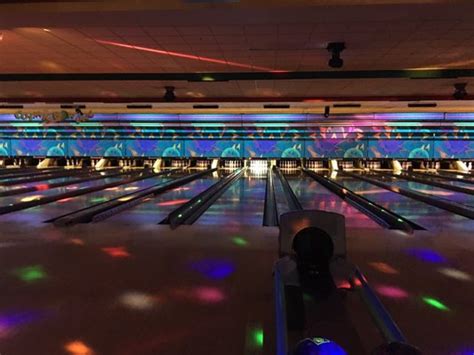 Streamwood bowl. Event Registration. Friday, March 12 $20/$25 per person 6:15-8p Ages 3 years + Streamwood Bowl: 1232 Irving Park Road, Streamwood IL 60107. Register in person with code 160427-01, or register online 