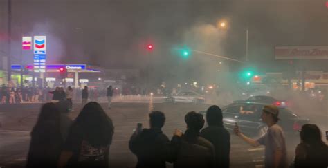Street racers take over 3 South Los Angeles intersections overnight (video)