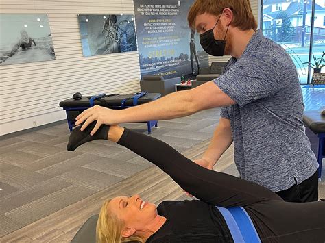 Over time, the snowballing loss of flexibility ages you. Stretch Zone’s isolation of individual muscles within a muscle group breaks up the glue, unwrapping the stranglehold on your posture and valuable energy. Proper stretching slows down the aging process. You can feel younger by improving posture, circulation, and increasing range of motion. . 