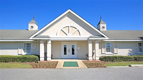Plan a funeral or cremation with Striffler-Hamby Mortuary, a Dignity Memorial provider in Phenix City, Alabama. Request a pre-planning appointment, view pricing, send flowers, or learn about simple cremation options..