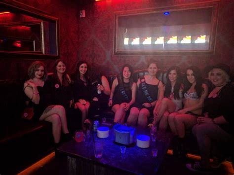Strip clubs in ontario california. Feb 6, 2022 · The application would re-locate a licence for a strip club that once operated out of 2010 Dundas St. E., just east of Clarke Road. That location hasn't operated as a strip club for three years and ... 