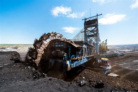 coal mining, extraction of coal deposits from the