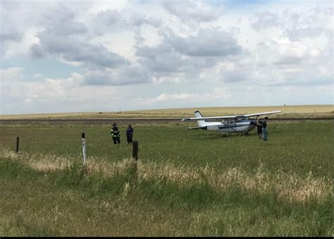 Student pilot safely lands plane after aircraft lost power