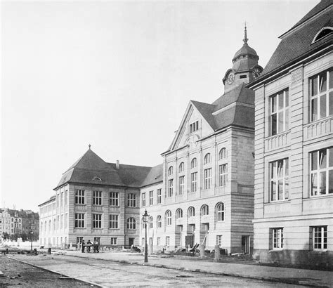 Studentenschaft der handelshochschule köln, 1901 bis 1919. - Hamlet prince of denmark study guide questions.