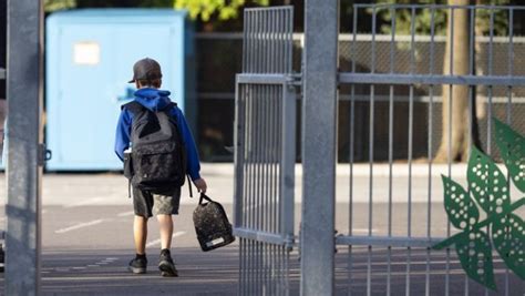 Students head back to school as heat warnings blanket Central Canada