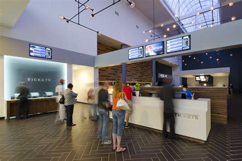 Studio movie grill spring valley. Opened in 2013, SMG Spring Valley is located on I-75 and Spring Valley Road in north Dallas, Texas. SMG’s largest location houses 16 auditoriums outfitted with the latest digital projection as well as a full-service bar and lounge perfect meeting up before the movie or a nightcap afterwards. Choose from fresh house favorites or heart-healthy … 