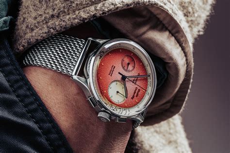 Studio underdog. Studio Underd0g is a brand that offers irreverent and mechanically interesting chronograph watches with vibrant colorways. The Watermel0n, Desert … 