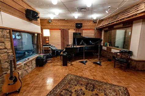Studios in dallas. Things To Know About Studios in dallas. 