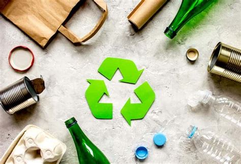 Stuff recycling. Bottle glass is one of the easiest items to recycle; simply place in your curbside collections bin. GLASS – BOTTLES Rinse and dry bottles, remove the lids, and take them to a local bottle collection center or leave them curbside. Metal tops can usually be recycled, too. GLASS – WINDOWS 