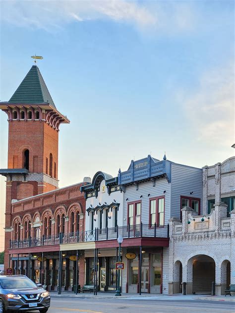 Stuff to do in grapevine texas. But before we bring you our list of things to do, let’s review a little history. Grapevine is located between Dallas and Fort Worth and was founded in the late 1840’s. While cotton was Grapevine’s primary crop during the early 1900’s, the city eventually sprouted 25,000 acres of cantaloupe farms. 