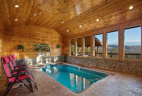 Stunning 4BR Cabin w Private Indoor Pool & Hot Tub