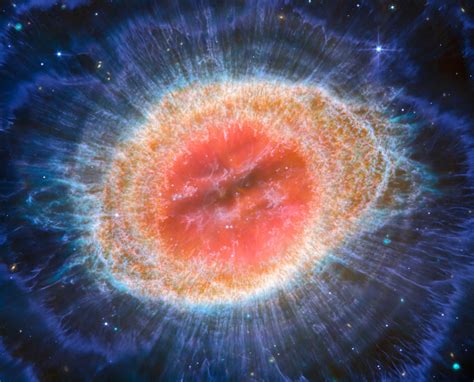 Stunning new images reveal Ring Nebula in unprecedented detail