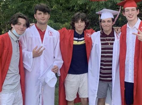Sturniolo triplets older brother. He is friends with fellow content creators the Sturniolo triplets: Matthew, Christopher, and Nicolas Sturniolo. ... 19 Year Old Leo #6 Leo Instagram Star #7 