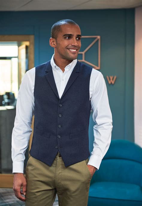 Style 101: How and When to Wear a Waistcoat - Brook Taverner