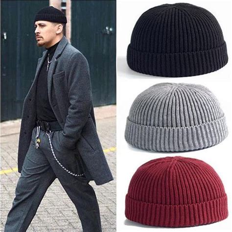 Its sleek and tidy ribbed knit is stylish and perfect for women as well as men. 100% acrylic material means its soft and ultra-durable for whatever activity you have on the agenda. 3. FORBUSITE Men’s Slouchy Long Summer Winter Beanie. FORBUSITE Mens Slouchy Long Oversized Beanie Hat Brown Knit Cap for Summer Winter.. 