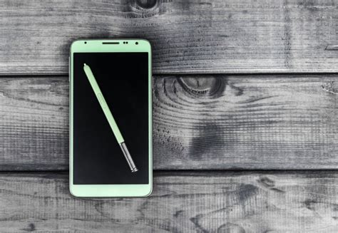 Stylus smartphone. Feb 26, 2021 · The LG Stylo 6 is a sub-$300 phone with a built-in stylus, which puts it in exclusive company: the $299 Motorola Moto G Stylus is more or less its only direct competition. For its $270 price, the ... 