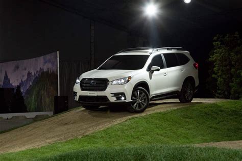 Subaru ascent gas mileage. Edmunds' expert review of the Used 2020 Subaru Ascent provides the latest look at trim-level features and specs, performance, safety, and comfort. ... Fuel economy is OK depending on how much ... 