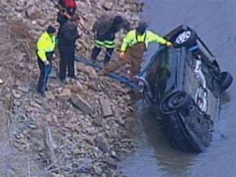 Submerged vehicle tied to 2013 missing person's case found in Missouri pond