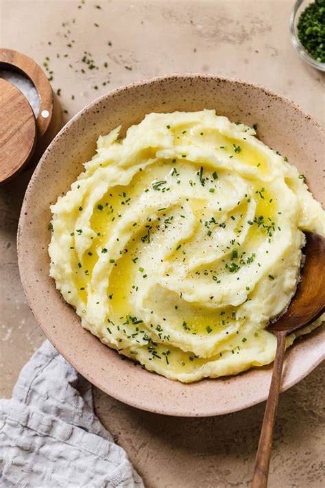 Substitute for milk in mashed potatoes. Cooking The Potatoes. Place the cut potatoes in a large pot. Cover them with cold water, ensuring the water level is about an inch (2.5 cm) above the potatoes, and be sure to salt … 