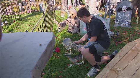 Suburban boy tops last year's Halloween display in continued tribute to late father