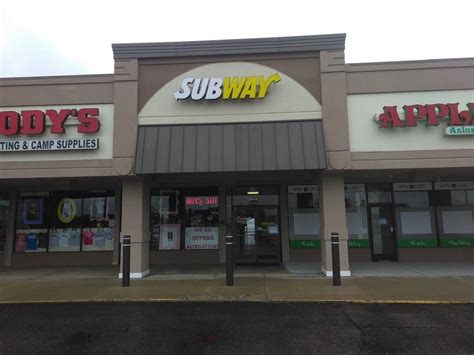 Subway - West Bloomfield, MI 48322 - Yellow Pages