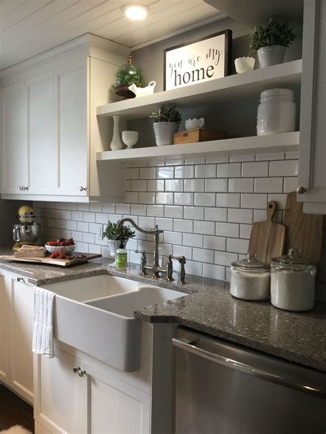 Subway Tile Backsplashes: Pictures, Ideas & Tips …