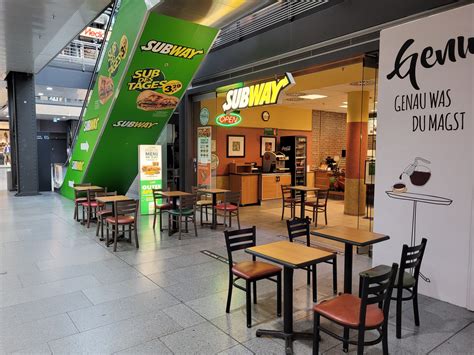 Subway berlin. .  Subway Store # 49873 Address: 1315 31st Street City and Zip Code: Des Moines, I...