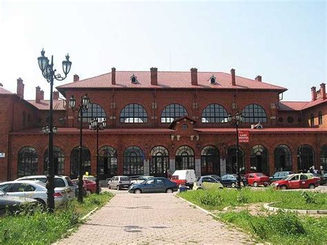 Suceava railway station - Wikipedia