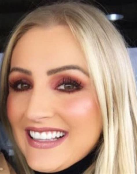 Suche nach Tag: devote blondine