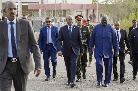 Sudan’s top general arrives in South Sudan for talks with its president on the war