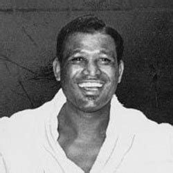 Sugar Ray Robinson Height - Celebrity Heights - How tall