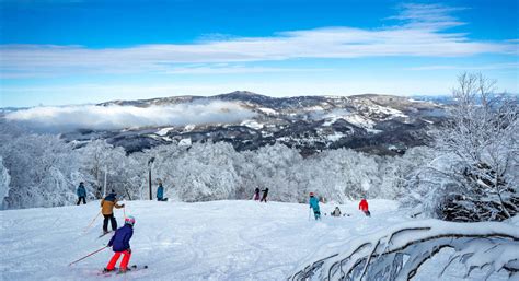 Sugar mountain north carolina skiing. 2023-2024 Military Rates. March Madness rates are listed in blue and begin on Monday, March 4, 2024. Holiday rates apply December 14, 2023 through January 1, 2024. Discount available to active duty United States personnel only, their spouses and dependent children 17 & under. Upon approval children 4 and under qualify for a free slope/lift pass ... 