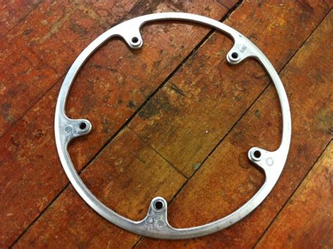 Sugino chainring guard.  Approximately 165mm bolt circle diameter. com.  Ho...