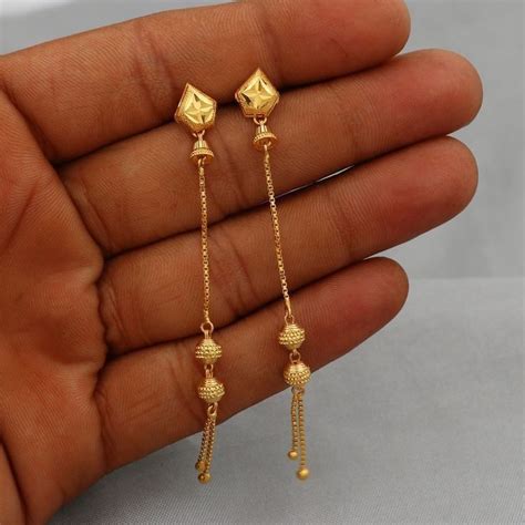 Sui dhaga earrings