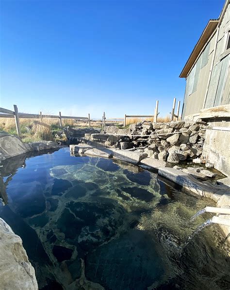 Summer lake hot springs oregon. Summer Lake Hot Springs is a 145-acre resort that features guest houses and cabins, campground with full RV hook up, an indoor pool, natural artesian mineral hot springs, ponds and nature trails. It is located 2 hours south-east of Bend, Oregon. 