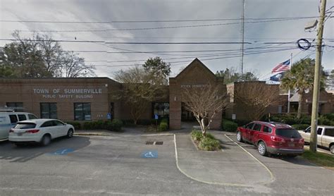 Summerville Police Jail is located in the city of Summerville, South Carolina which has a population of 43,392 (as of 2016) residents. Summerville Police Jail began processing inmates once the original construction was completed and service started in 1847 but may have been expanded or renovated since that time, to accommodate the growing prison population.