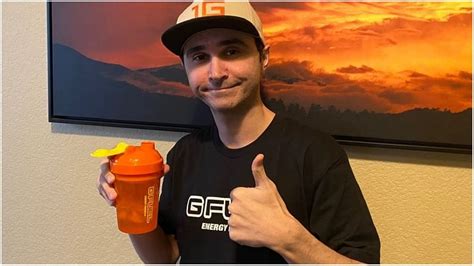 Summit1g pulls off triple kill during Rust Twitch Rivals