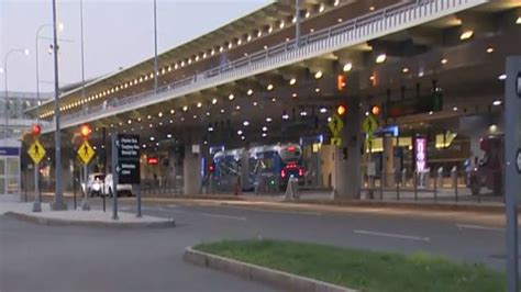 Sumner Tunnel closure impacting travelers making their way to and from Logan Airport