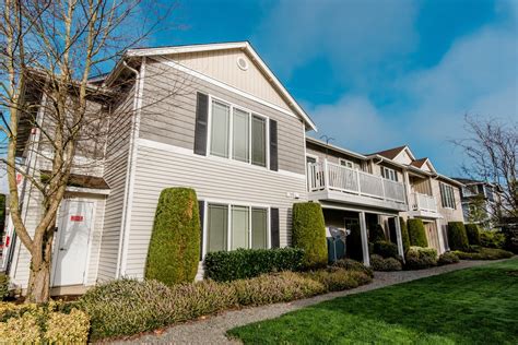 Sumner apartments. Select units feature walk-in closets, lofted ceilings, and spectacular views. The Main Apartments is located in the Outlying Puyallup Neighborhood and 98390 Zip code of Sumner, WA. This community is professionally managed by Tarragon Property Services. (253) 447-5986. 